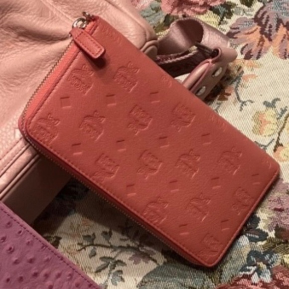 MCM Embossed Coral Leather Continental Zip Wallet in EUC